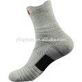 2019 verdickte lange Elite-Basketballsocken Herrenhandtuch aus Baumwolle professionelle Outdoor-Badmintonsocken